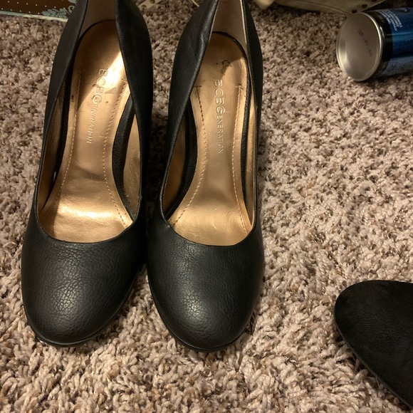 BCBG  heels - Picture 3 of 7